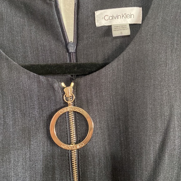 Calvin Klein Sheath dress with zipper front - Picture 3 of 3